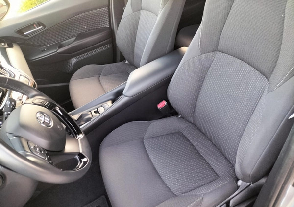 Toyota C-HR cena 83900 przebieg: 88000, rok produkcji 2019 z Kielce małe 529